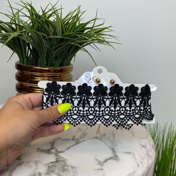 Jewelry - ‼️ Choker Fashion Necklace Lace Black